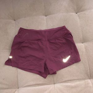 burgundy nike shorts